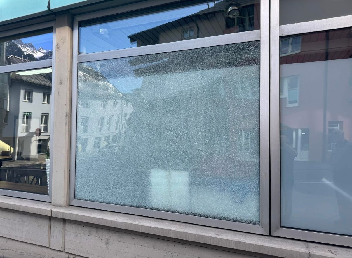 BLUDENZ'DE ANADOLU GÖZLEME'YE GECE SAATLERİNDE SALDIRI