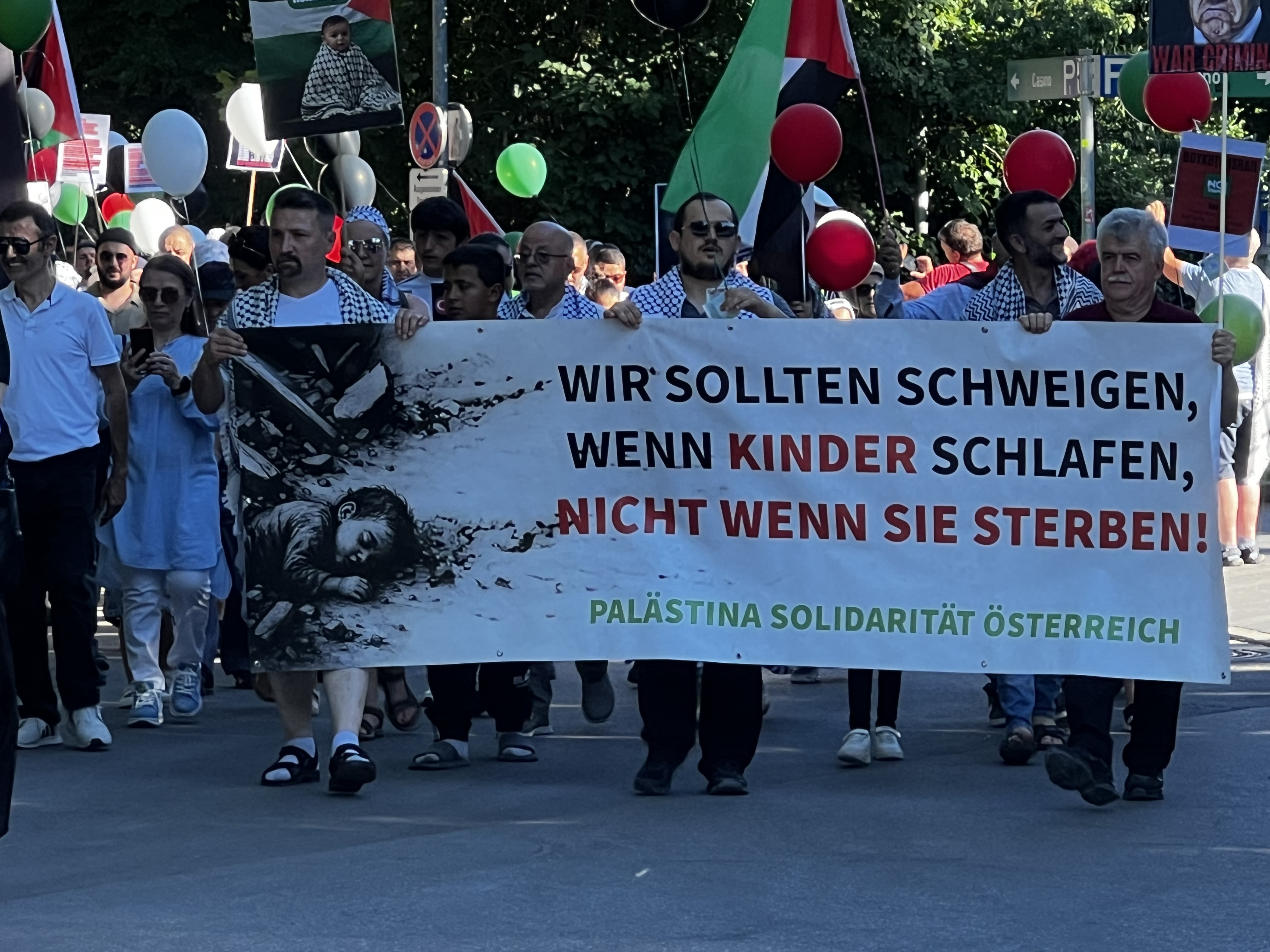 Bregenz’de Gazze İçin Büyük Yürüyüş: “Soykırımı Durdurun!” Bregenz’de Gazze İçin Büyük Yürüyüş: “Soykırımı Durdurun!”