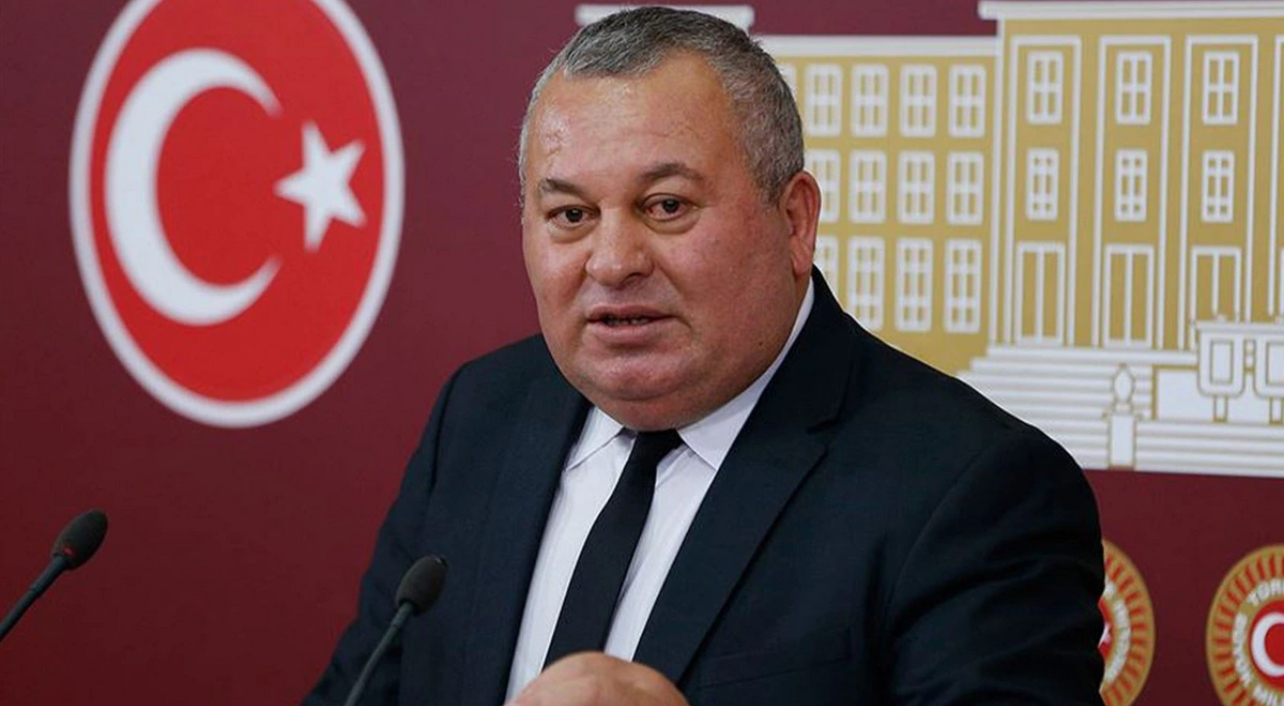 Cemal Enginyurt’un Gurbetçiye “Zırzop” Sözleri Tepki Çekti