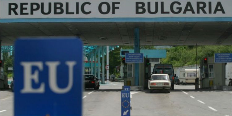 AB Giriş/Çıkış Sistemi Başlıyor: Pasaportta Damga Dönemi Bitiyor