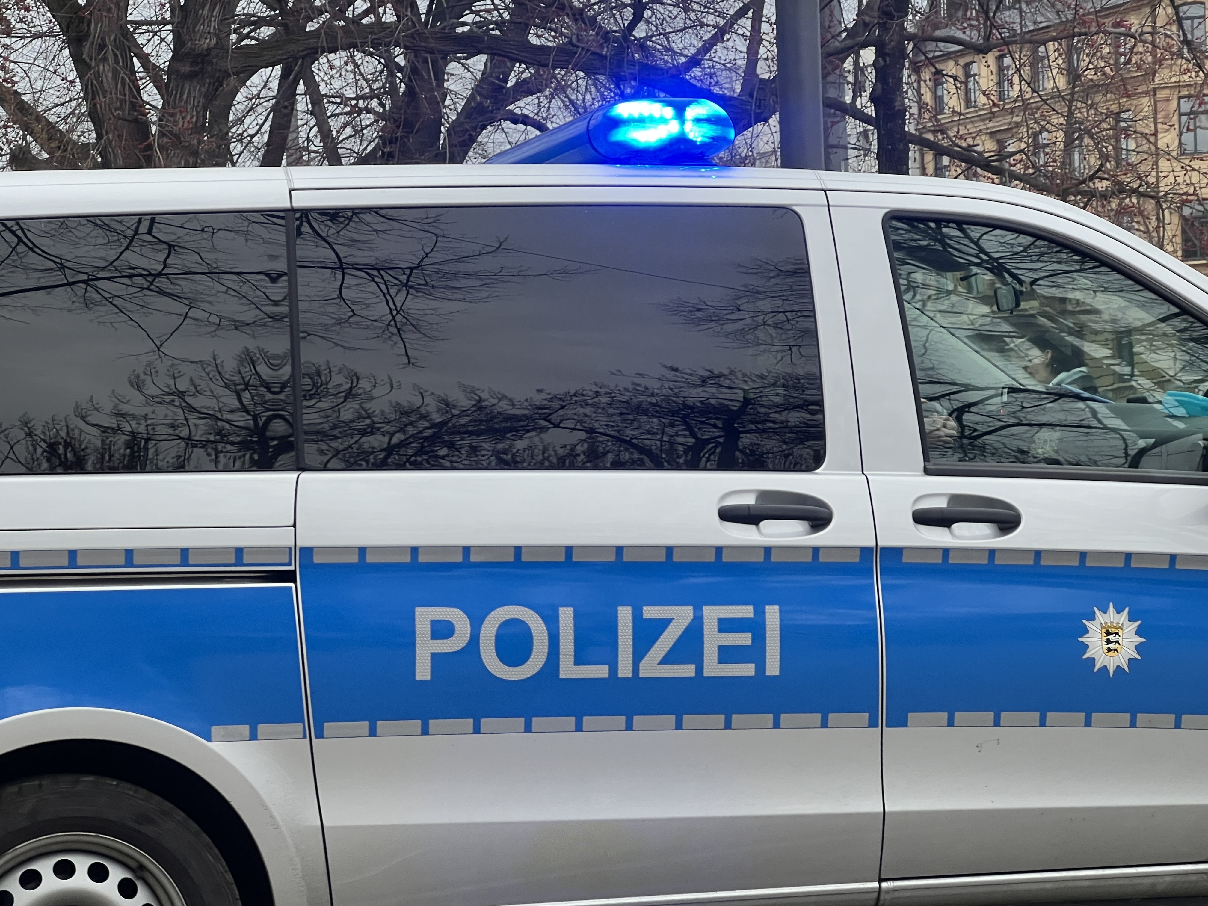 Berlin’de Türk Ailesinin Evinde Patlama: Bir Kadın Hayatını Kaybetti, Sekiz Yaralı Berlin’de Türk Ailesinin Evinde Patlama: Bir Kadın Hayatını Kaybetti, Sekiz Yaralı