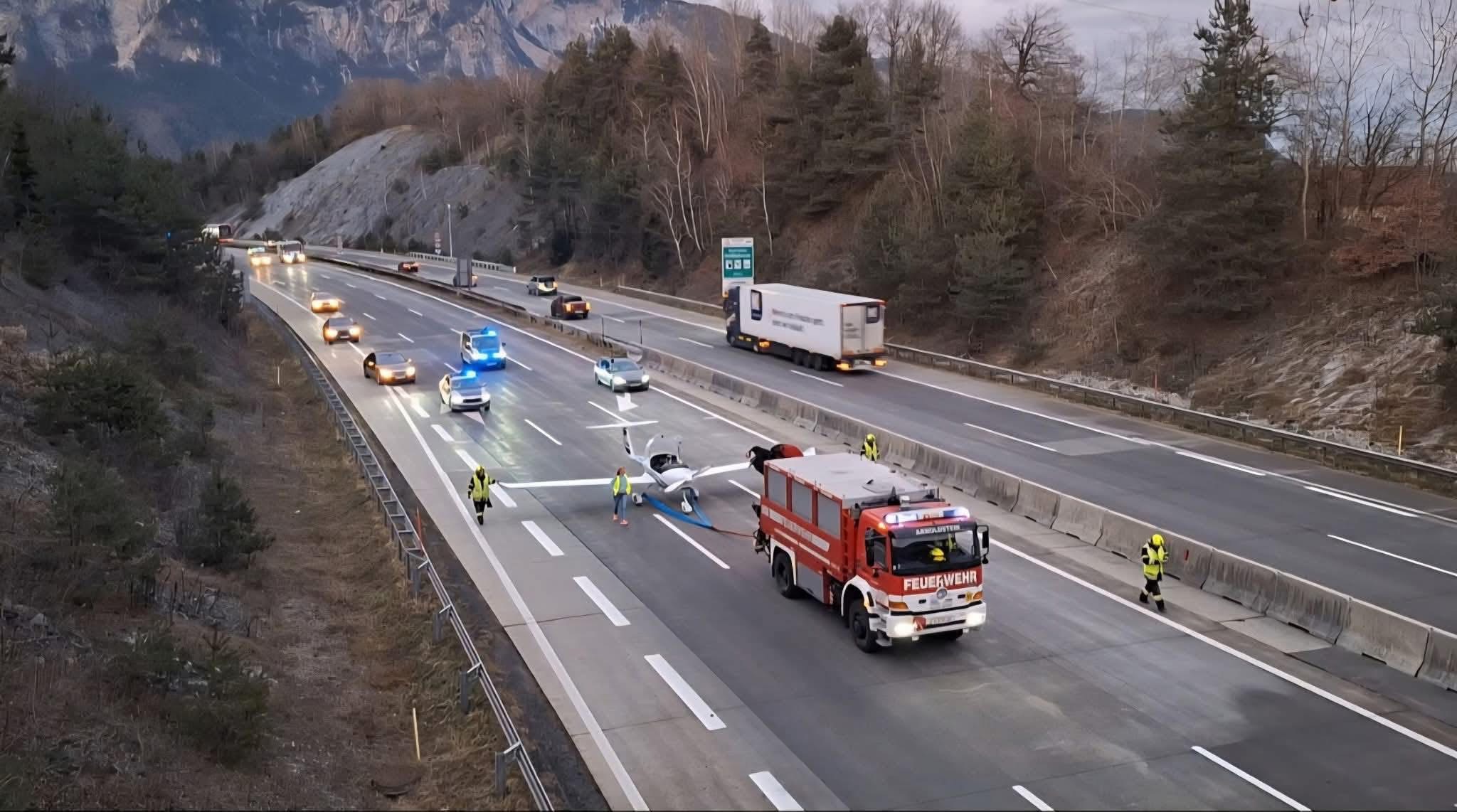 Viyana 3. Pisteden Vazgeçti, A2’deki Uçak İnişi Sosyal Medyayı Karıştırdı Viyana 3. Pisteden Vazgeçti, A2’deki Uçak İnişi Sosyal Medyayı Karıştırdı