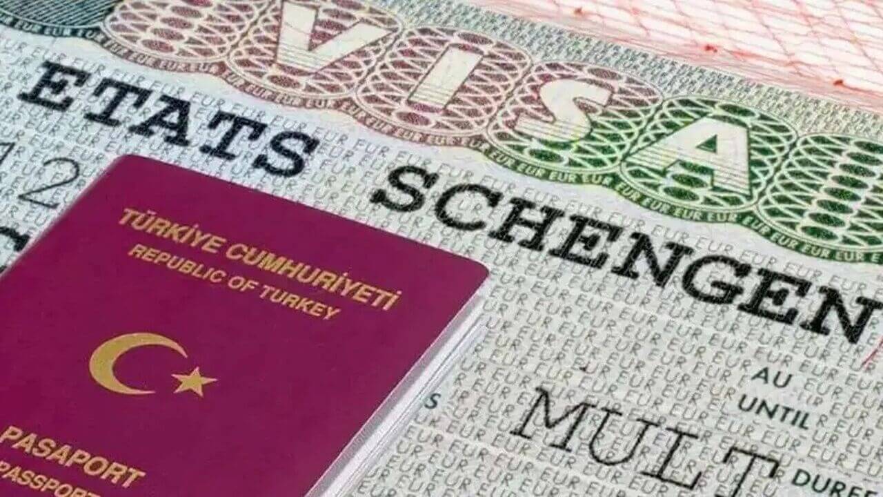 Schengen’de “Mühürlü Takip” Dönemi: İtalya ve Macaristan’dan Türk Yolculara Yeni Şart